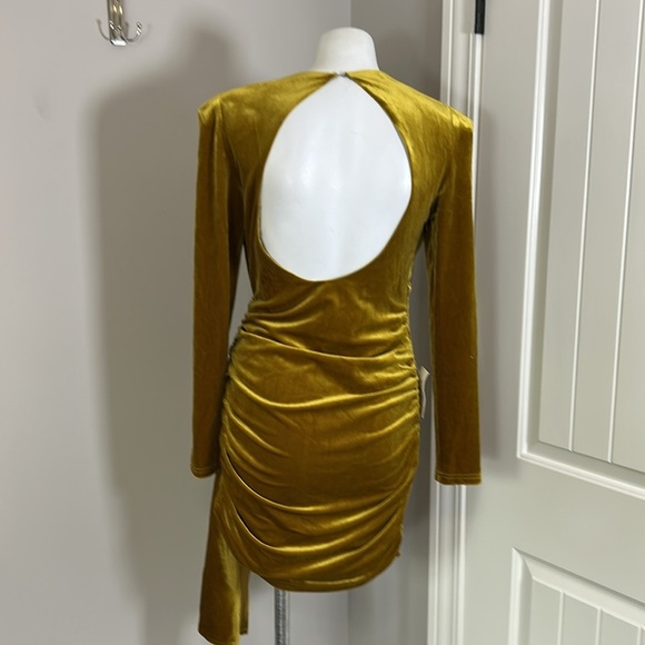 Miss Circle Aura Velvet Dress Ruched Hip Round Neck Side Sash Side Zip Sz M NEW - Picture 9 of 15